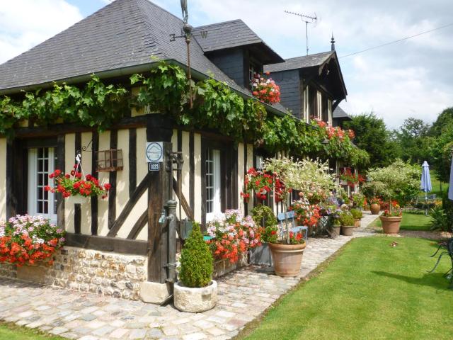 La Ferme Du Pressoir Guest House