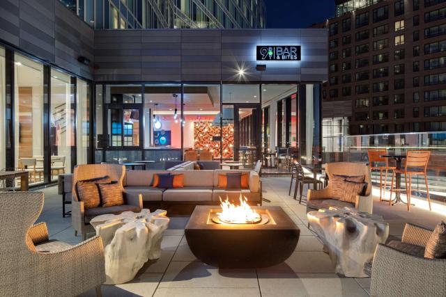 Hyatt Place Boston/Seaport District