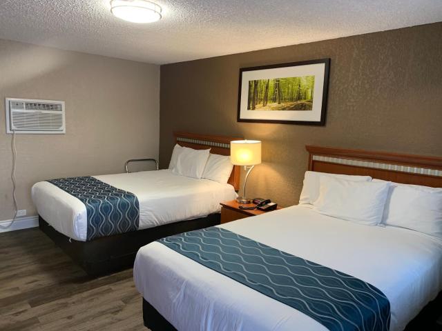 Champlain Motor Inn