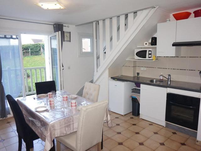 Duplex cosy avec accès direct plage, balcon, TV et parking à 100 m de la mer - FR-1-465-11