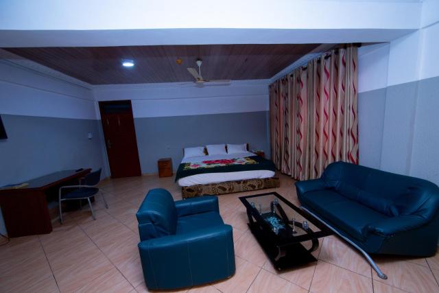 Pemicsa Hotel Accra