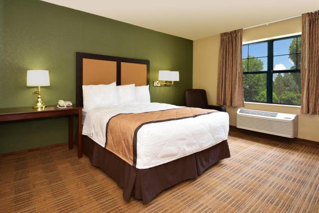 Sonesta Simply Suites Lafayette Airport