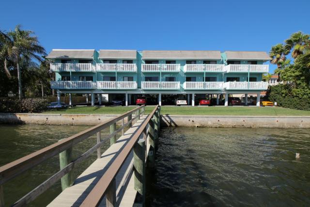 Anna Maria Island Beach Palms 2B