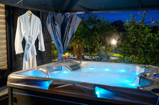 TOPAZE Nuitée Romantique avec Jacuzzi