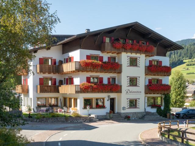 Hotel Dolomiten