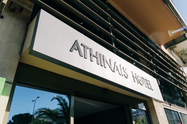 Athinais Hotel