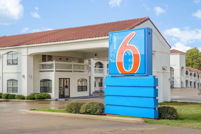 Motel 6-Canton, TX