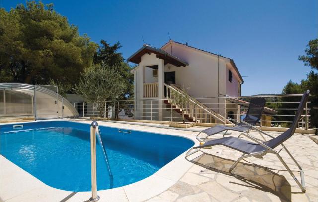 3 Bedroom Gorgeous Home In Tisno