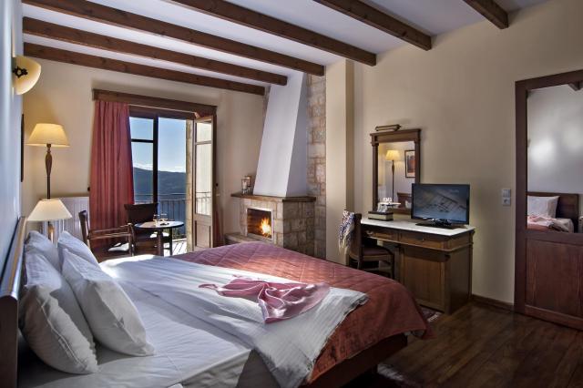 Alpen House Hotel & Suites