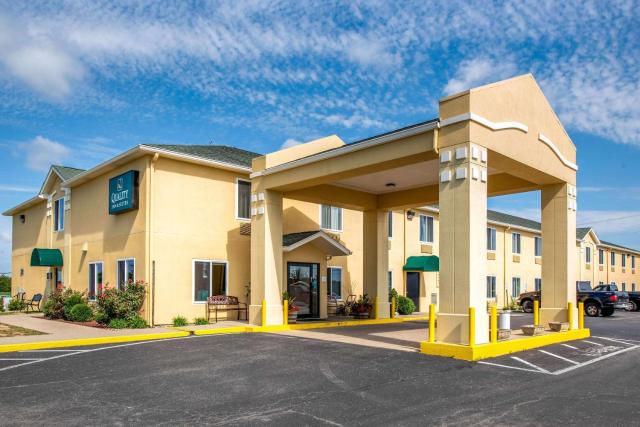 Quality Inn & Suites Brandenburg - Fort Knox