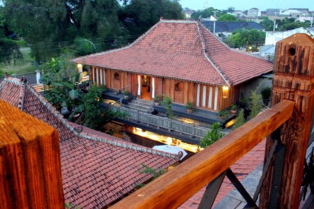 Omah Sinten Heritage Hotel & Resto