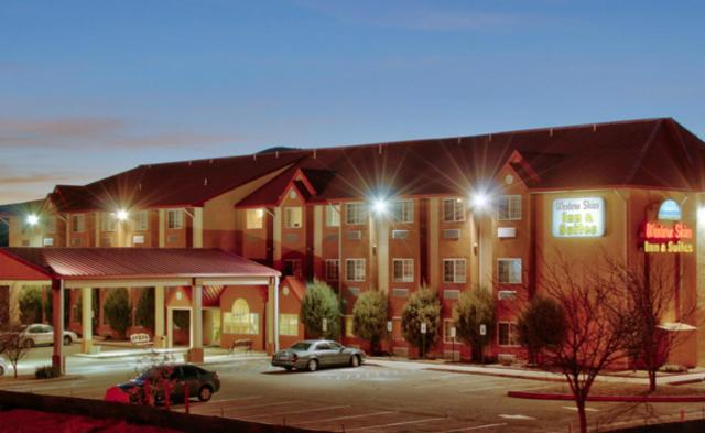 Western Skies Inn & Suites