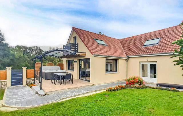 Lovely Home In Ledinghem With Kitchen