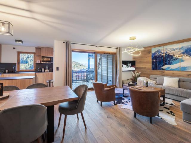 Appartement 4* au centre de Courchevel Moriond, 4 chambres, 98m², 10 pers, parking, WIFI - FR-1-563-79