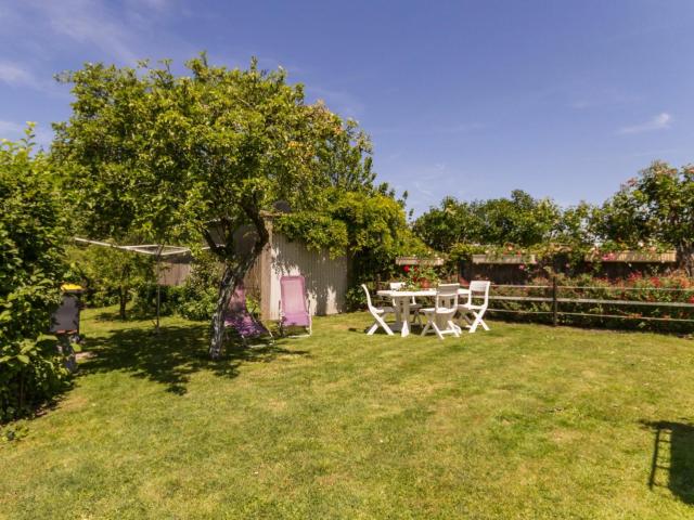 Location saisonnière: Gîte cosy avec jardin clos, proche plages et parc de Brière, wifi inclus! - FR-1-306-892