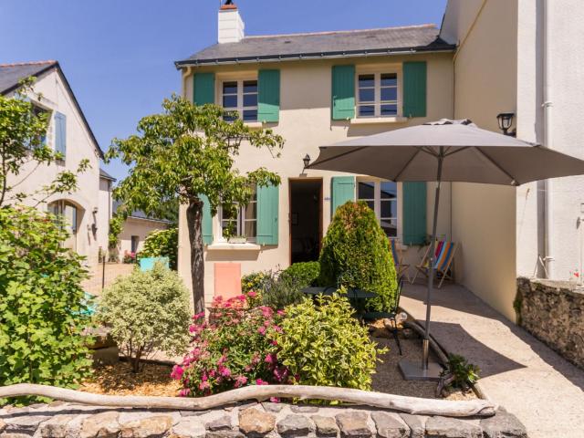 Maison de pêcheurs avec terrasse en bord de Loire, wifi, vélos et équipé bébé - FR-1-306-1177