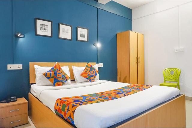 FabHotel Silver Key I - Nr Aga Kha Palace