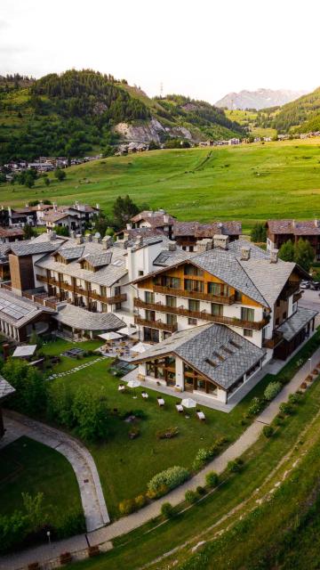 Montana Lodge & Spa, by R Collection Hotels