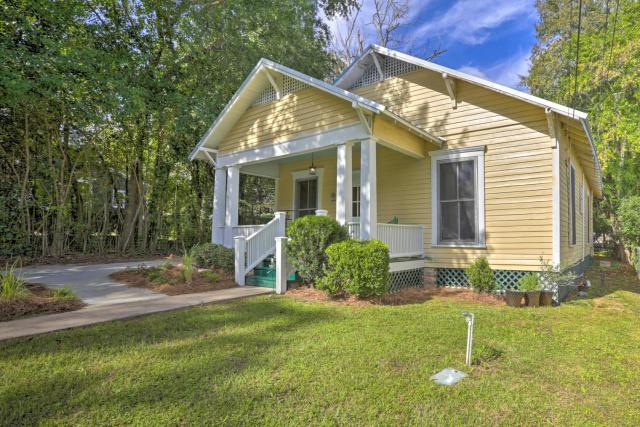 Thomasville Cottage Near The Big Oak and Downtown!