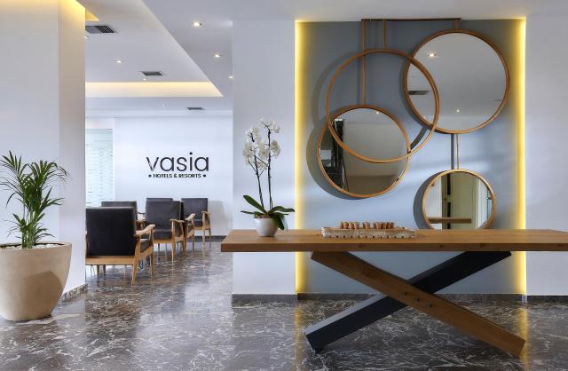 Vasia Royal Hotel