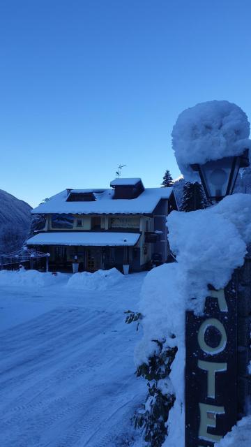 Hotel Veduta dell'Adamello