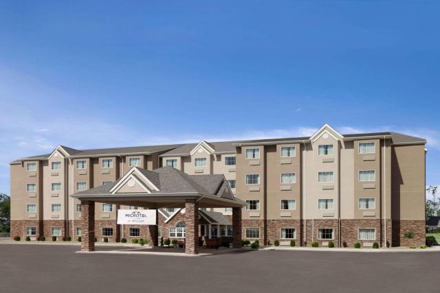 Microtel Inn & Suites by Wyndham St Clairsville - Wheeling