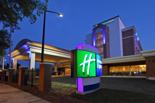 Holiday Inn Express Augusta Downtown, an IHG Hotel