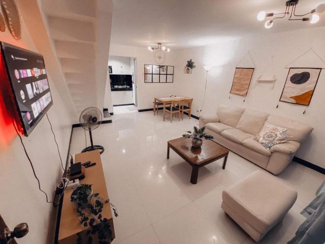 Cozy Themed 2BR TownHouse - near Clark Airport - TRP1