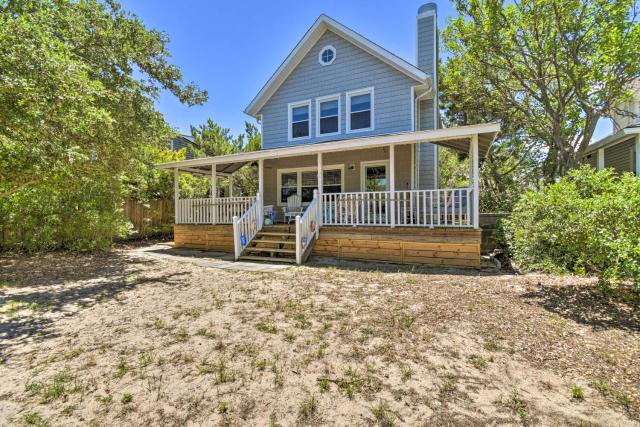 Classic Chesapeake Beachside Cottage with Porch!