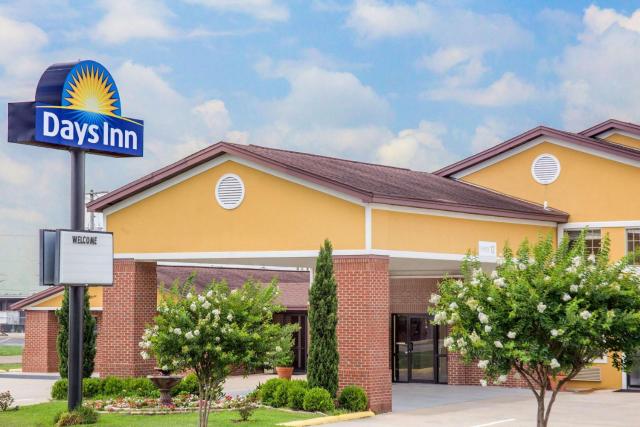 Days Inn by Wyndham Lake Village