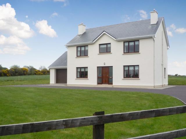 Boherbue Holiday Home