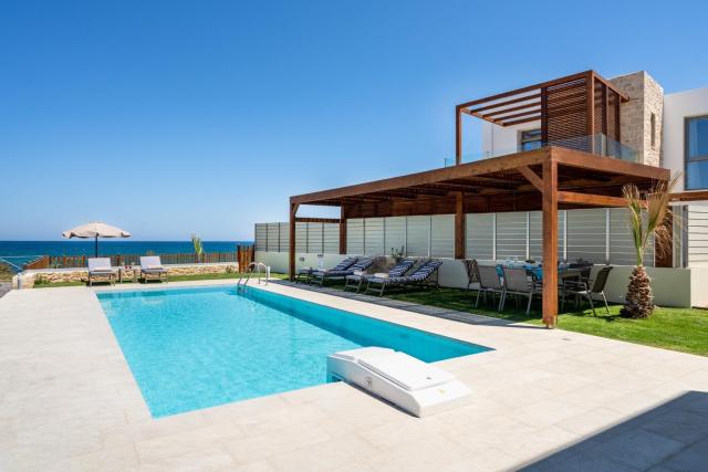 Lux Villa Nymphes Dioni, 30m from beach with Pool, BBQ and Play Area