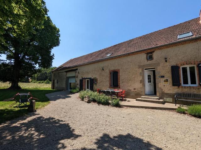 Gîte familial au calme avec grand jardin, balnéo et loisirs nautiques à proximité - FR-1-591-134