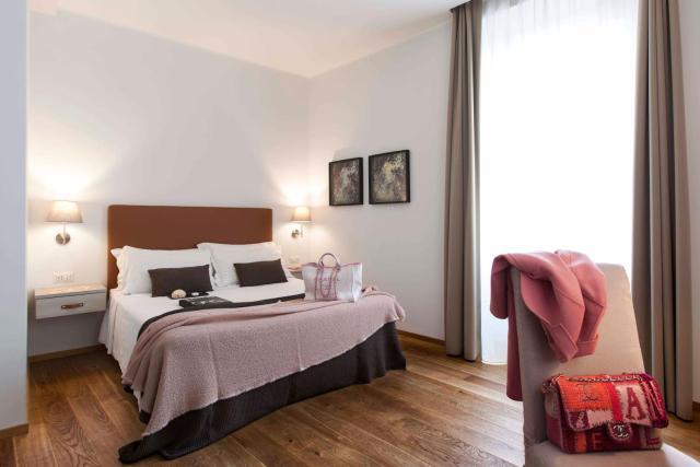 Giuturna Boutique Hotel