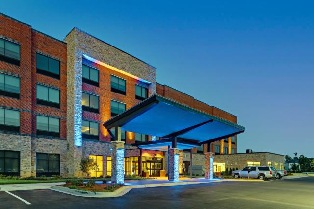 Holiday Inn Express & Suites - Winston - Salem SW - Clemmons, an IHG Hotel