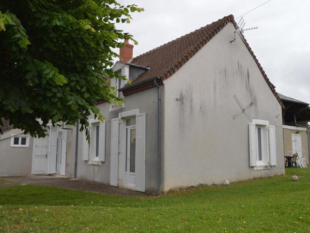 Maison de plain-pied avec grand jardin clos et parking, à 10 min des vignes. - FR-1-591-223