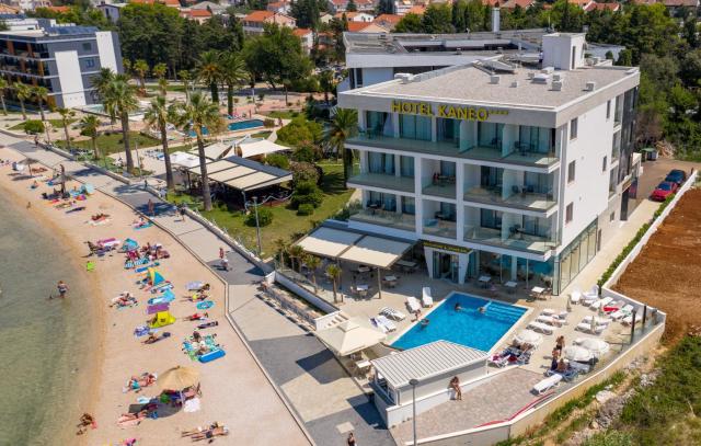 Kaneo beach hotel Novalja