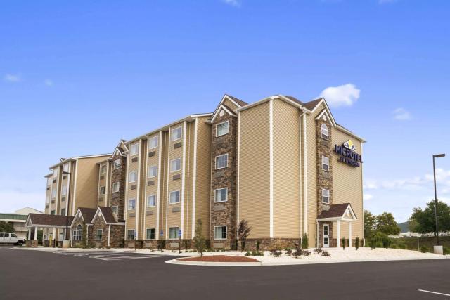 Microtel Inn & Suites by Wyndham