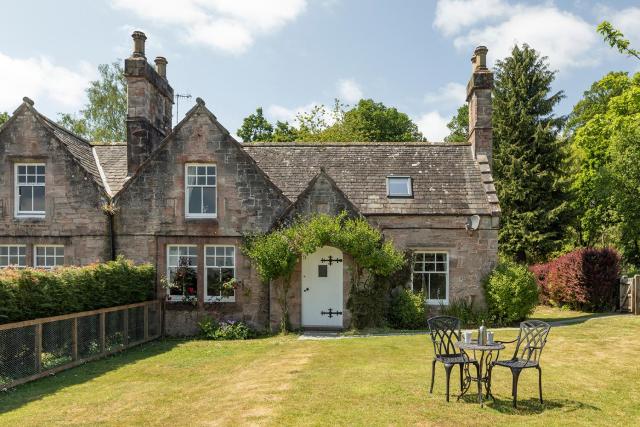 Drumlanrig Mains Cottage