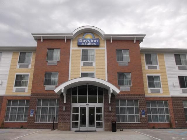 Days Inn & Suites by Wyndham Caldwell