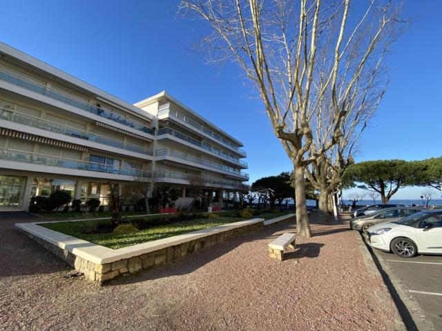 Appartement central à Arcachon, proche plages et commerces, avec terrasse et parking privé - FR-1-474-141