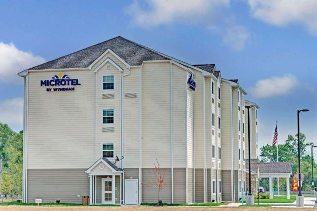 Microtel Inn & Suites by Wyndham Philadelphia Airport Ridley Park