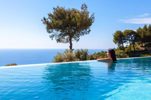 Villa Mirtes with breathtaking sea view,close to Porto Katsiki and Egremni