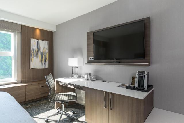 Courtyard by Marriott Edgewater NYC Area