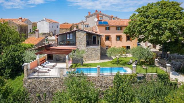 Stone villa Zamask with a pool and a lovely view