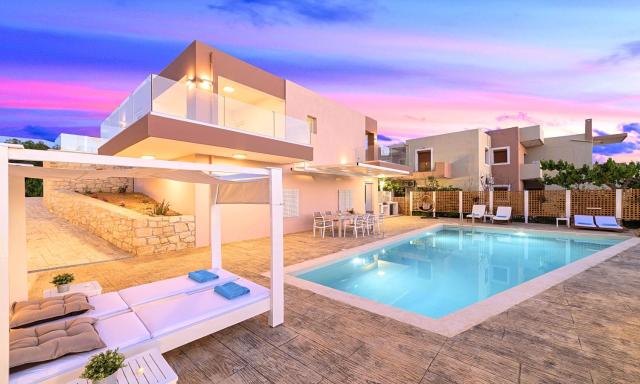 Allas Villa Heated Pool