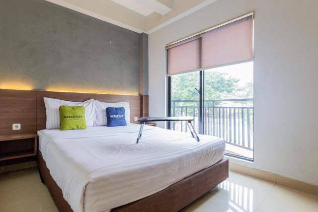 Urbanview Hotel Slipi Inn Palmerah