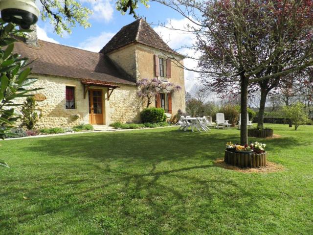 Maison de campagne avec jardin, proche de Lalinde, cheminée, idéal pour découvrir le Périgord - FR-1-616-21