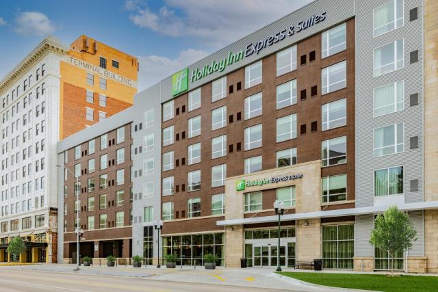 Holiday Inn Express & Suites - Lincoln Downtown , an IHG Hotel