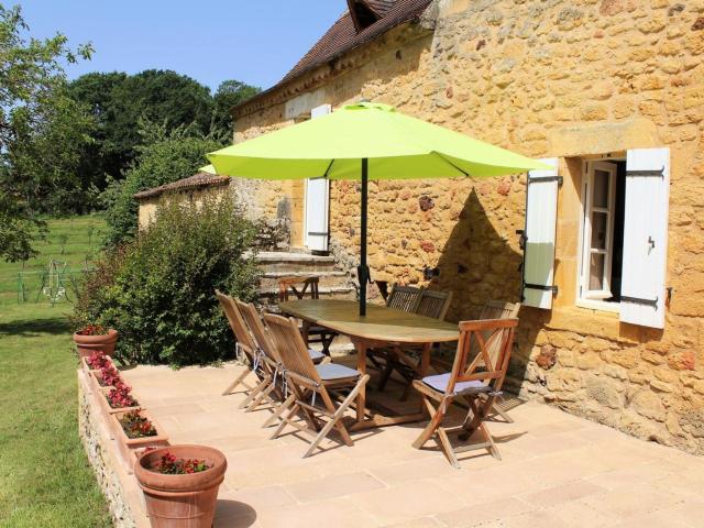 Maison périgourdine avec piscine et jardin à Saint-Avit-Sénieur - FR-1-616-104